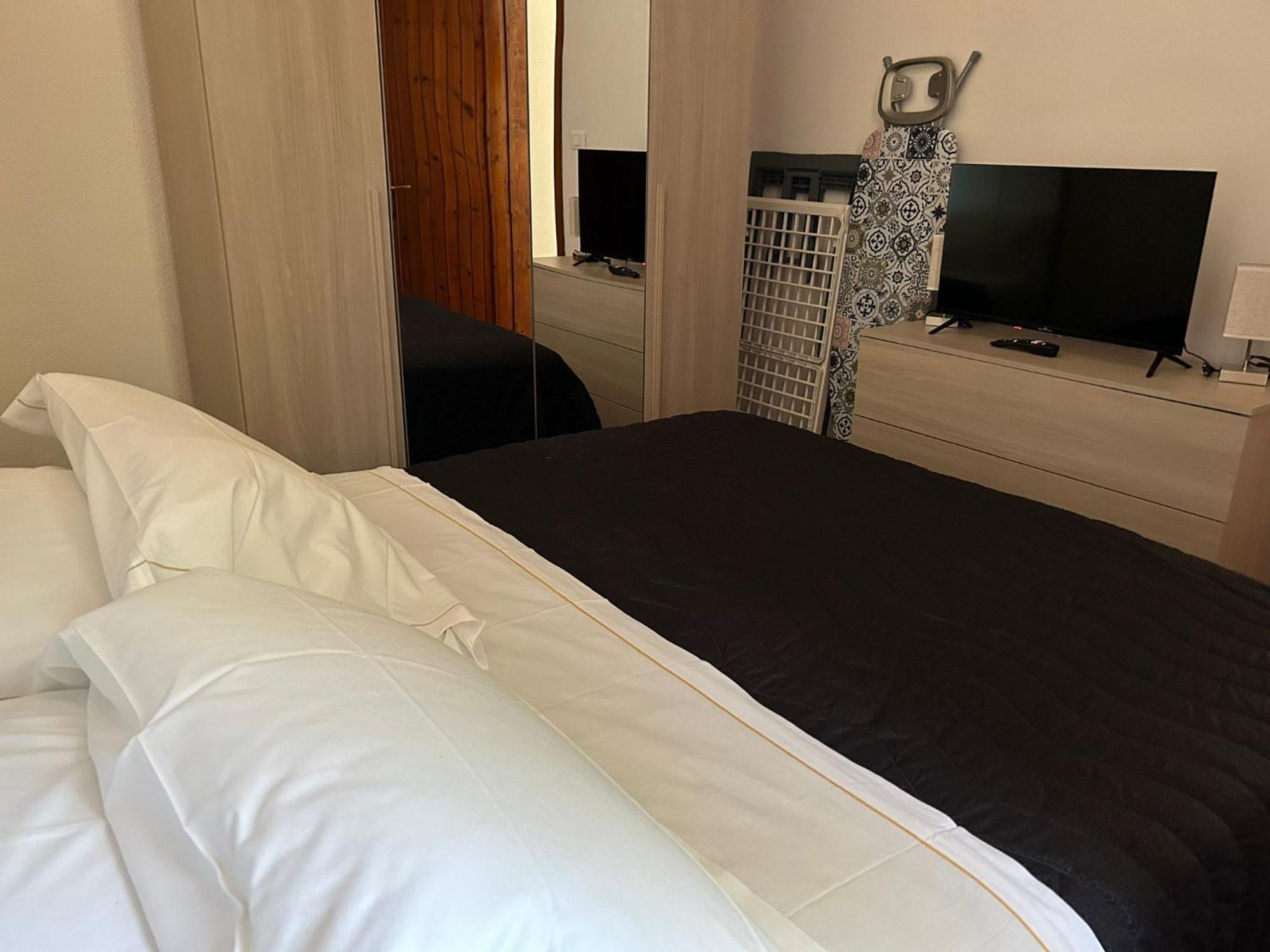 Li Cuti Apartments Catánia Buitenkant foto