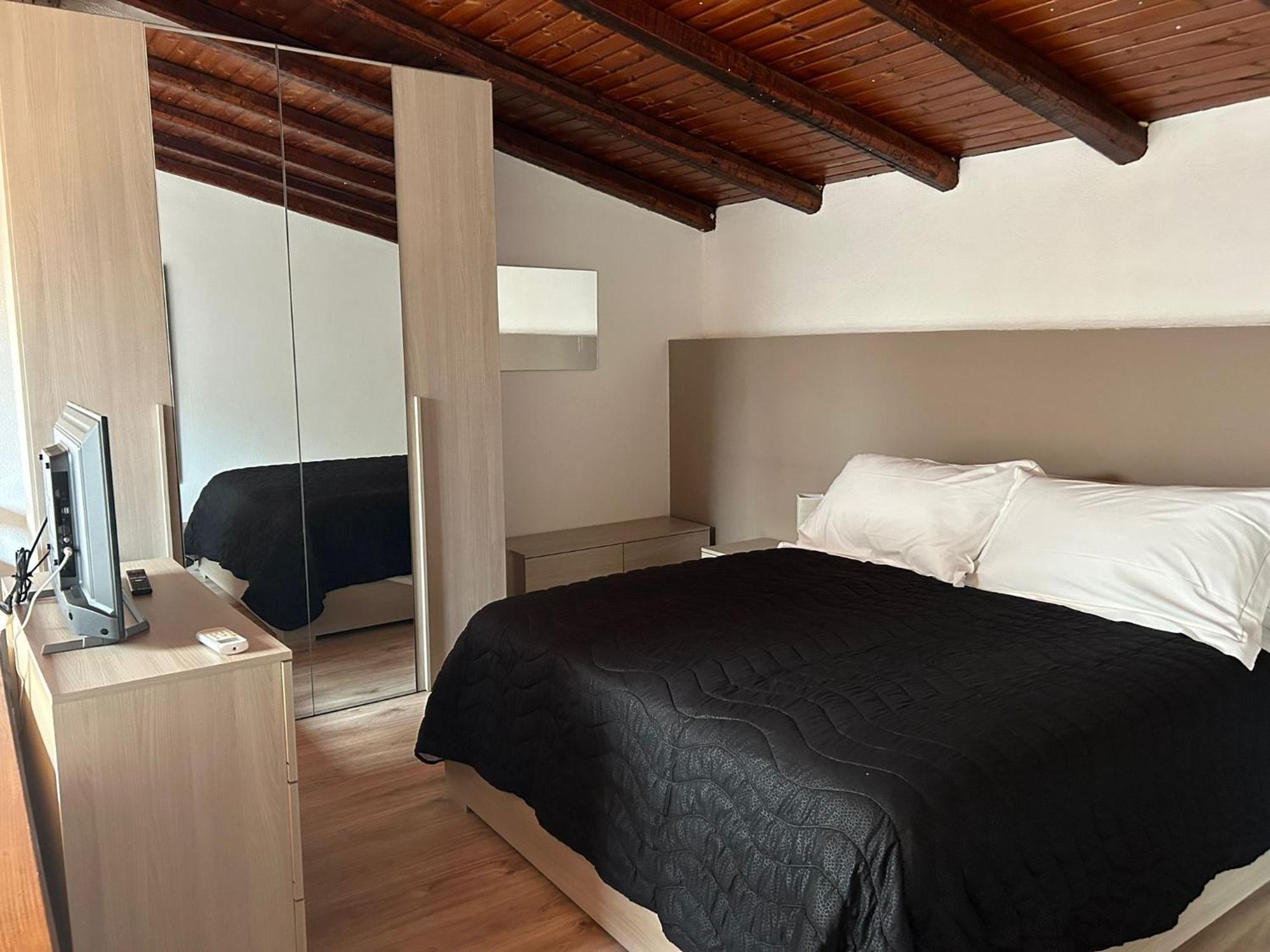 Li Cuti Apartments Catánia Buitenkant foto