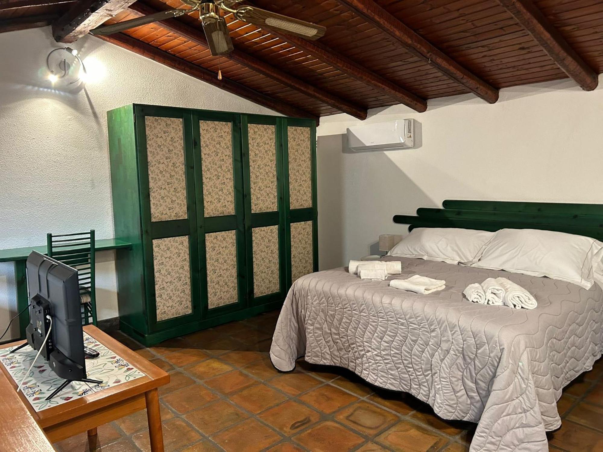 Li Cuti Apartments Catánia Buitenkant foto