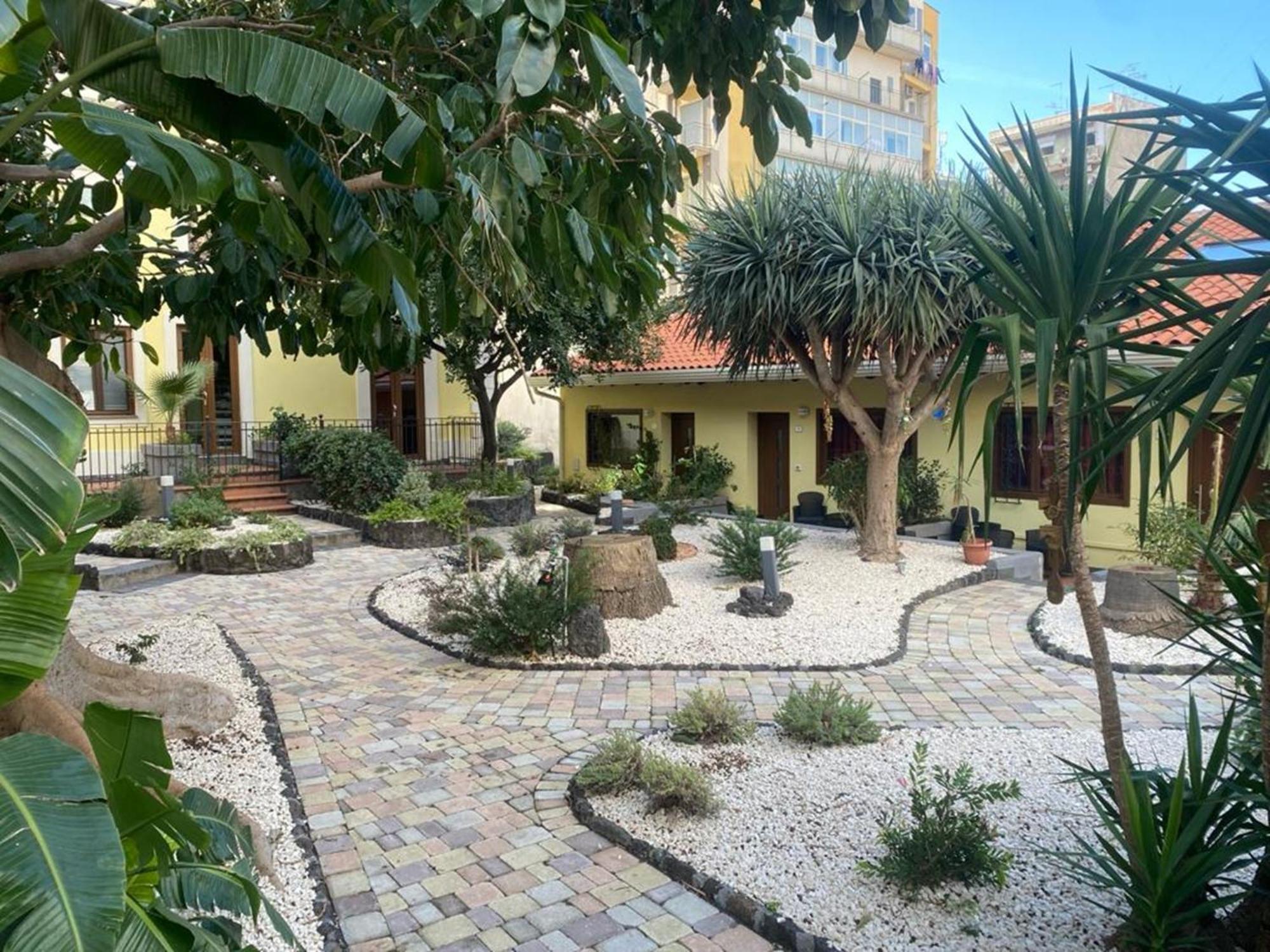 Li Cuti Apartments Catánia Buitenkant foto
